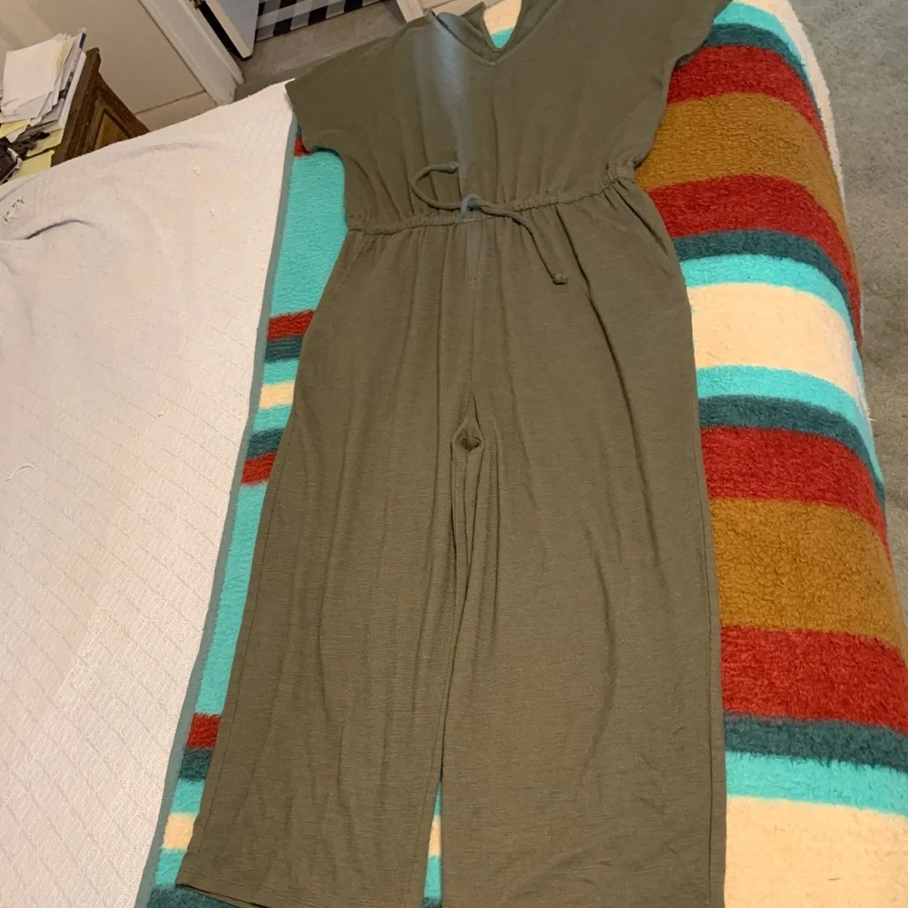 Romper bundle. - Picture 3 of 4